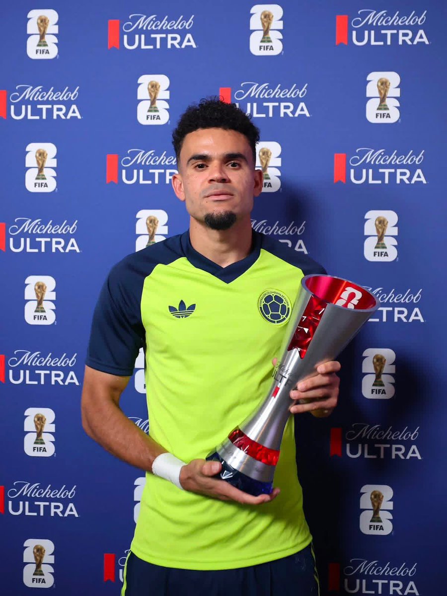 LuisFDiaz19's tweet photo. Agradecido con Dios por estar jugando mi primer mundial, marcando gol, asistiendo, cumpliendo sueños y con los 3 puntos. Me siento orgulloso de representar a Colombia en el escenario más grande del fútbol.

Gracias a todos por su apoyo🙏🏻⚡️🇨🇴 https://t.co/EVRPVP5DFY