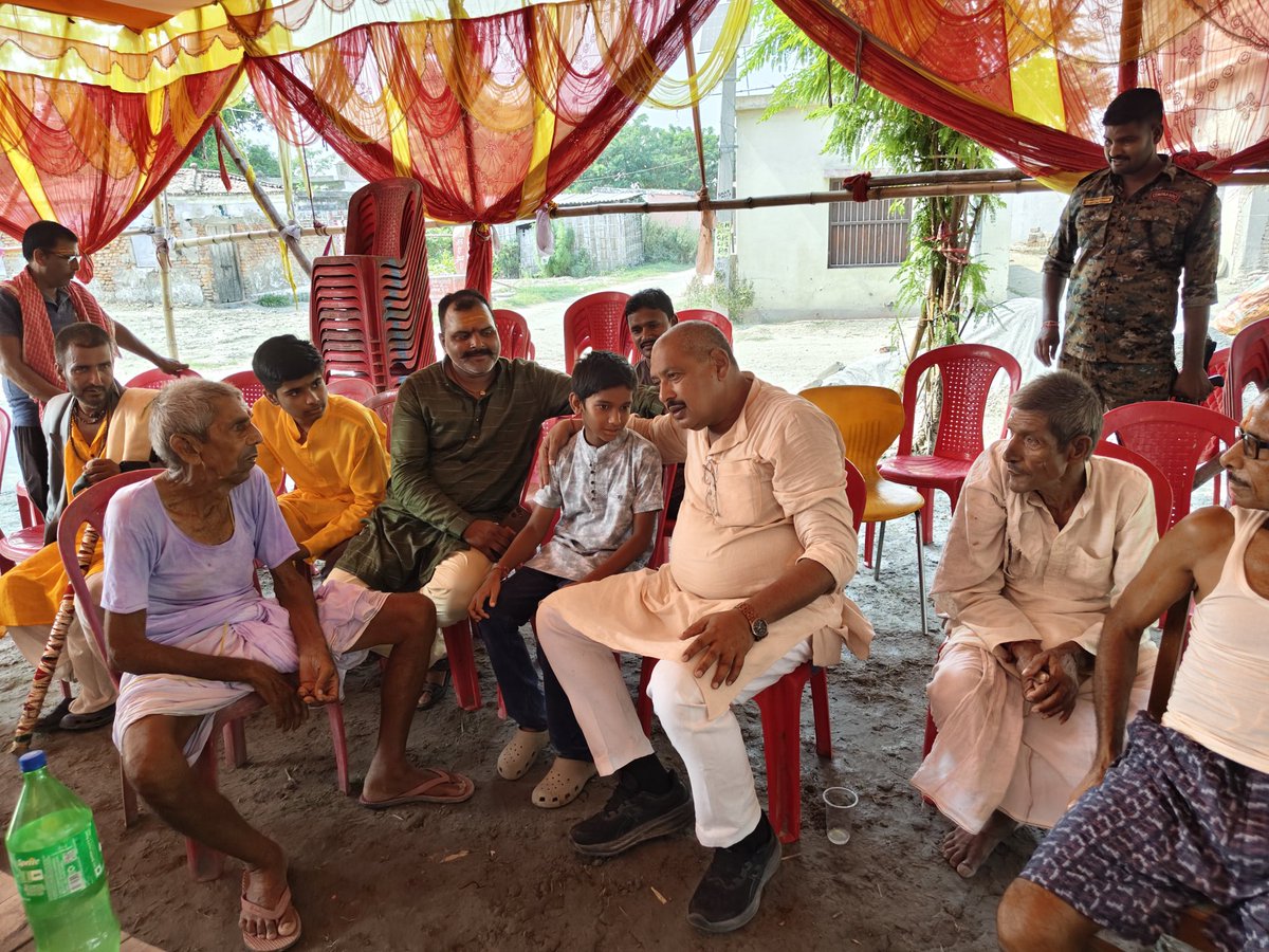 spdssingh's tweet photo. कल्याणपुर विधानसभा क्षेत्र अंतर्गत दिलमन छपरा निवासी श्री जगत सिंह जी के यहां आयोजित शुभ रुद्राभिषेक पूजा में शामिल हुए!! https://t.co/xDXTVW2dM0