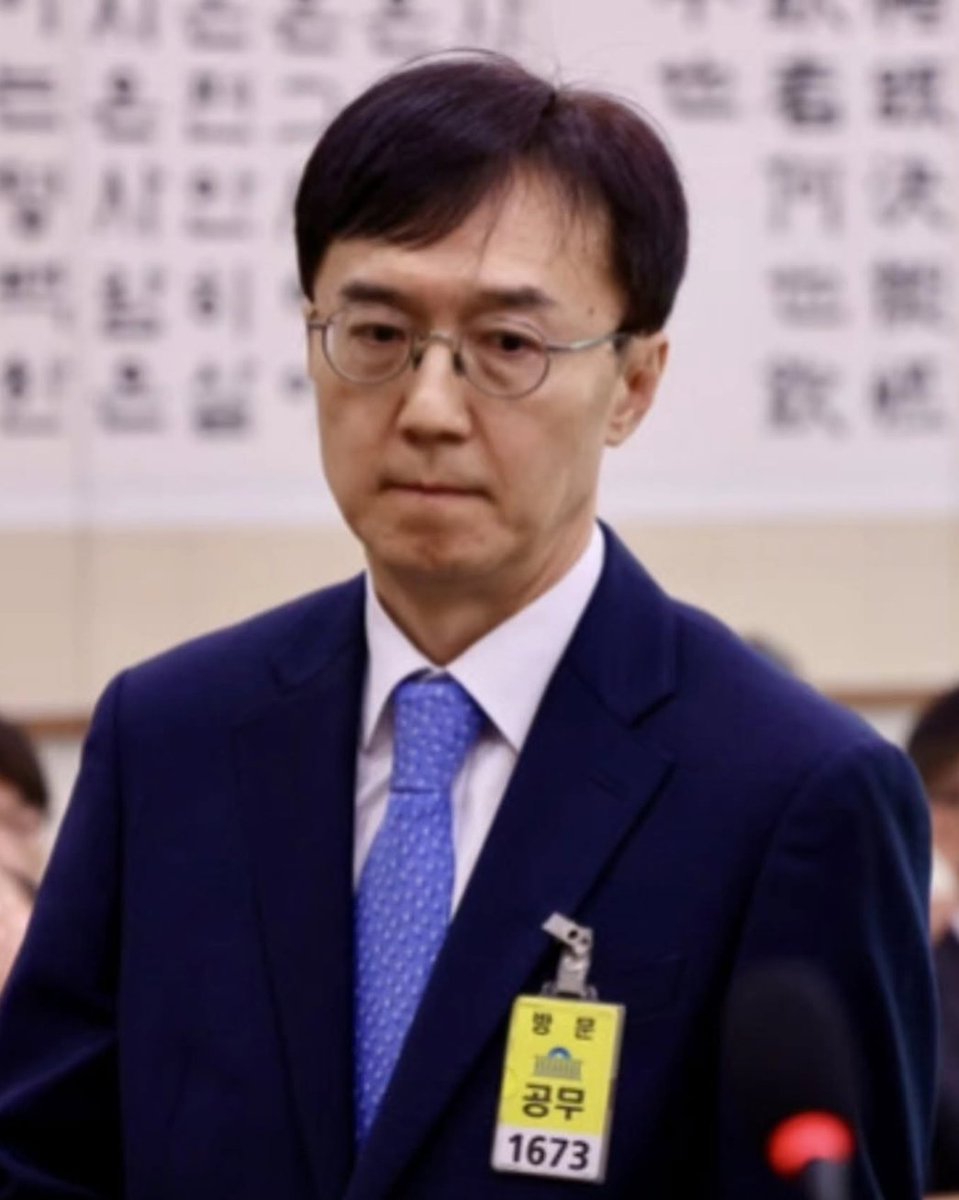 nickdasugar's tweet photo. 3개월 동안 7일 출근한 서울시 선관 위원장.

연봉은 2억 내외.

우리의 세금이 이런 반국세 주머니로 

들어간다니 피가 거꾸로 솟는다. https://t.co/Gf05Buec2S