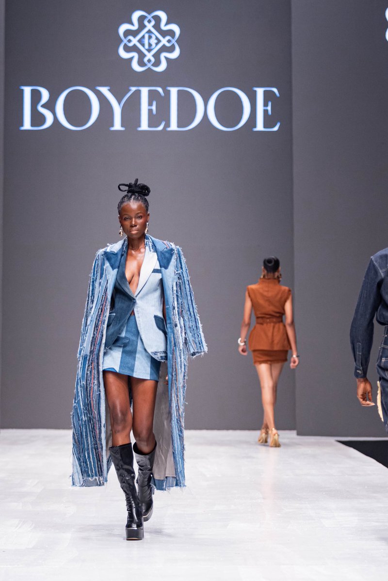 LFW_NG's tweet photo. A closer look at denim on the Lagos Fashion Week 2025 runway.

Patchworked, reconstructed and transformed, the fabric moved beyond the familiar in colorful ways  taking on new shapes and expressions across collections.
Proof that innovation often begins with what we already know. https://t.co/1ws7xnVRry