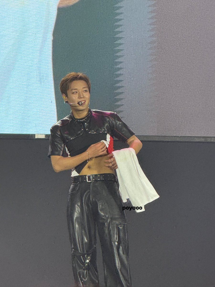 may2q_'s tweet photo. 지훈아 앙콘 해줘 제발•• https://t.co/kliqJ0aGIY