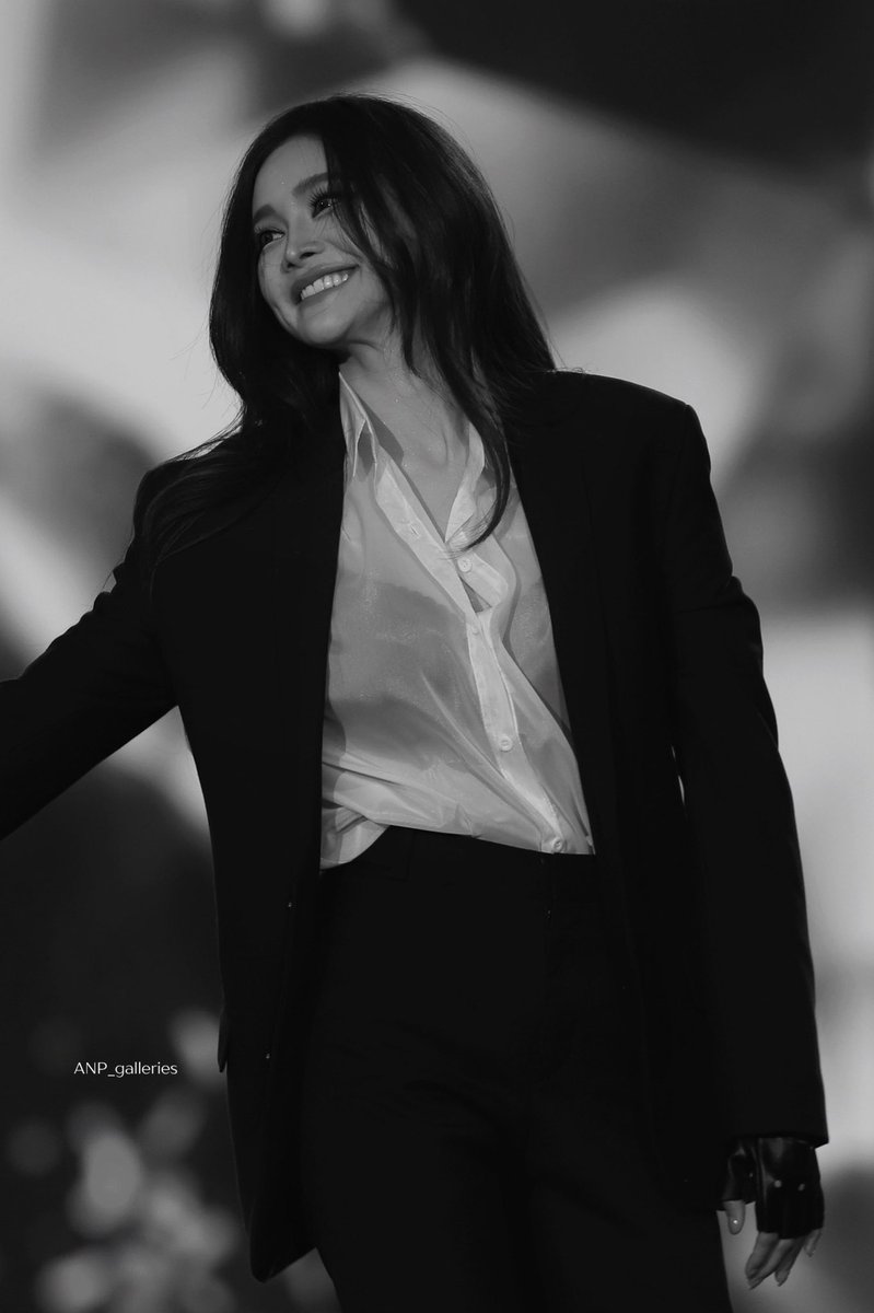 itsyou11_'s tweet photo. Engeng cố gắng nghỉ ngơi thật nhiều và ngủ ngon na. Ngày mai thức dậy sẽ là ngày mới tươi sáng hơn, chỉ gặp những điều hay, tích cực và tràn ngập niềm vui. Luôn ở đây và yêu em nhiều 🤍

#อิงฟ้ามหาชน @EWaraha https://t.co/bQCytG9qDj