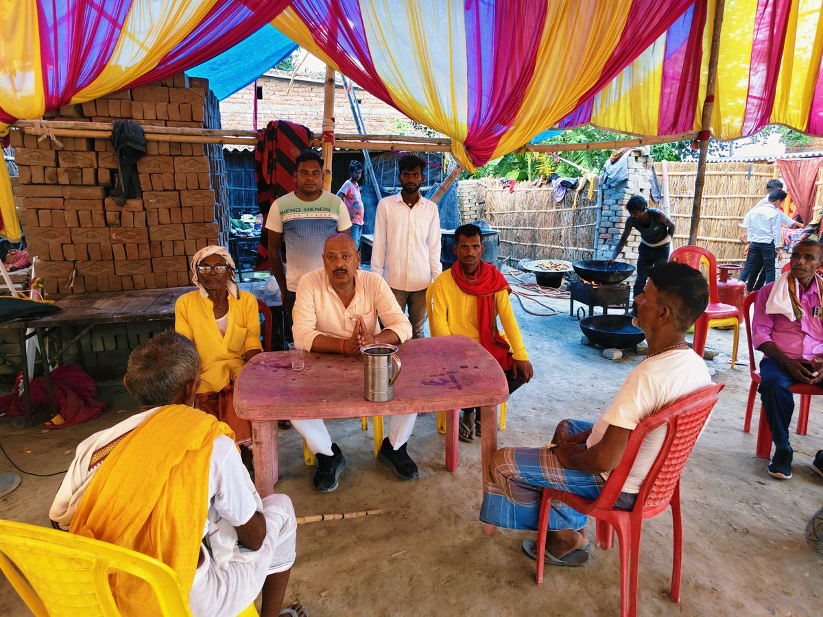 spdssingh's tweet photo. कल्याणपुर विधानसभा क्षेत्र अंतर्गत छपराबलि निवासी श्री रामबहादुर राम जी के सुपौत्री के विवाह के शुभ अवसर पर शामिल होकर बधाई एवं शुभकामनाएं दिया!! https://t.co/Llb0onqaSB