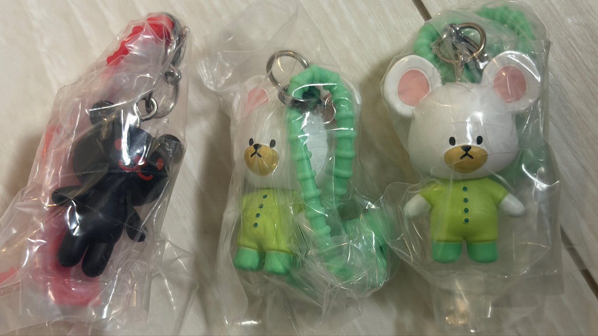 ZtJrd's tweet photo. くまのがっこう カラフルマルチチャーム 
カプセルトイ 交換

【譲】 デイビット✖️2、チャッキー

【求】ルル、ロロ

郵送での交換希望です📮
お気軽にお声掛けください！ https://t.co/hHUIVnkh5q