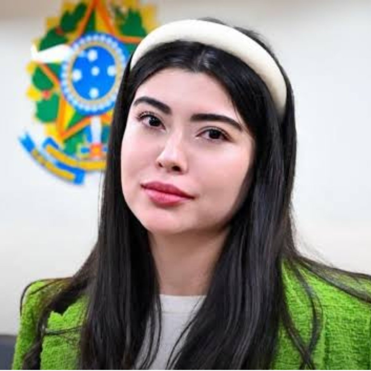 leolinshumor's tweet photo. A nossa justiça é tão machista, mas tão machista, que perdoou uma mentirosa e uma assassina no mesmo mês, só por serem mulheres https://t.co/eQUevwWYQk
