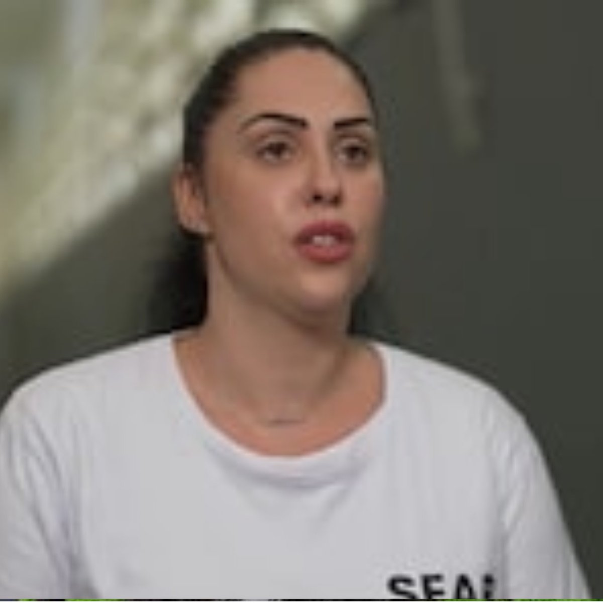 leolinshumor's tweet photo. A nossa justiça é tão machista, mas tão machista, que perdoou uma mentirosa e uma assassina no mesmo mês, só por serem mulheres https://t.co/eQUevwWYQk