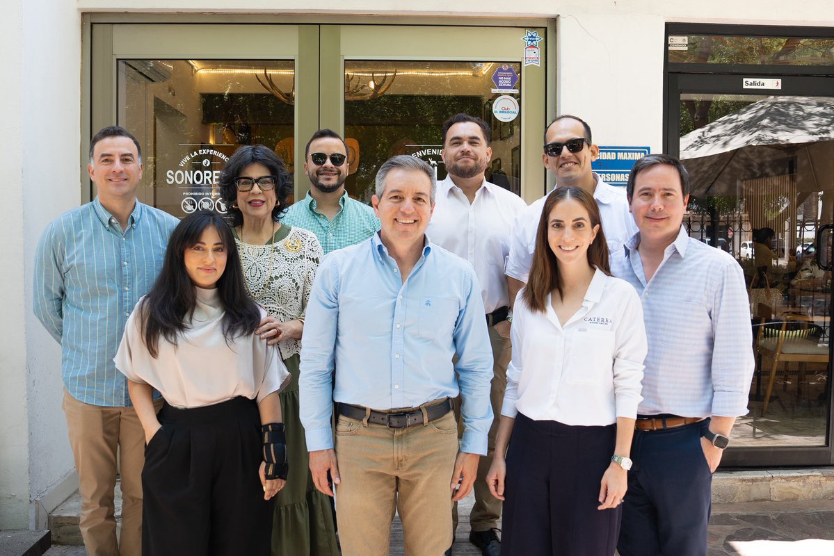 DelValleColosio's tweet photo. Sostuvimos una importante reunión con representantes del #sectorinmobiliario para escuchar sus perspectivas sobre los retos y oportunidades de crecimiento de #Hermosillo. 

Por un #Sonora con más vivienda, patrimonio y oportunidades para las familias. 🏡  #DesarrolloUrbano https://t.co/hXhkFl8Ypf