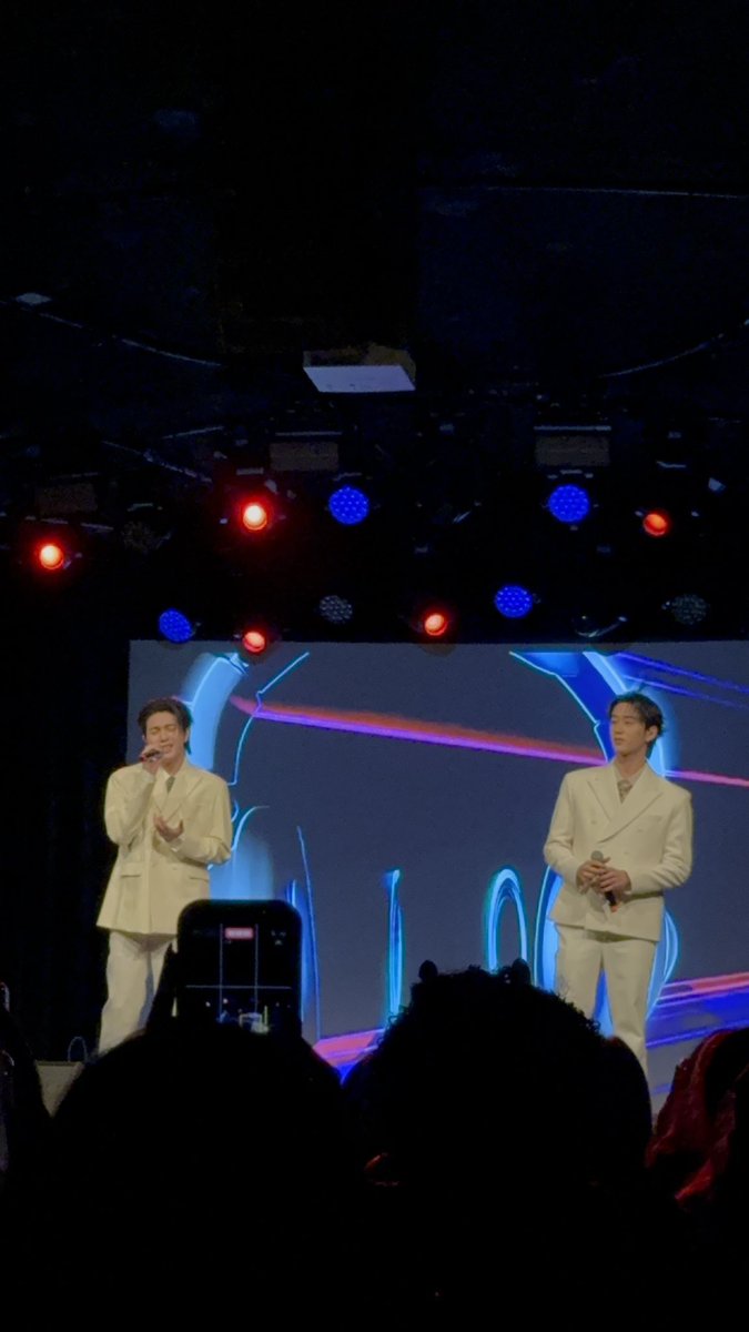 NooyoJK's tweet photo. ชุดขาวเหมือนงานนั้นมากกกกก Oops 

WILLIAMEST FRANKFURT D1

#WilliamEstFMinFrankfurt https://t.co/WTzVEFFgBA