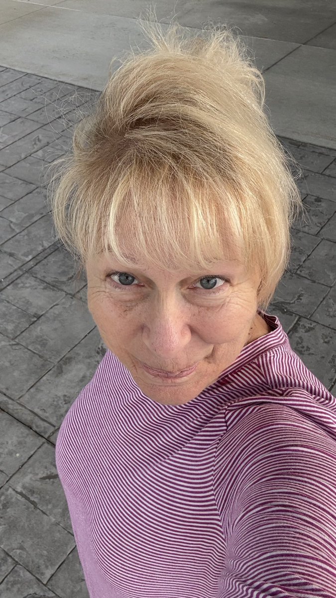 dedeCox18233802's tweet photo. Oooohhhhh
It’s big
It’s lots
It’s oodles
Betcha wonder what I’m up to
Oh these moments behind the scenes
https://t.co/pL3YrVdiBK
#manifesting #dedecox #kentuckyromanceauthor #BigMoves #letsgo https://t.co/rzZUhb1fC2