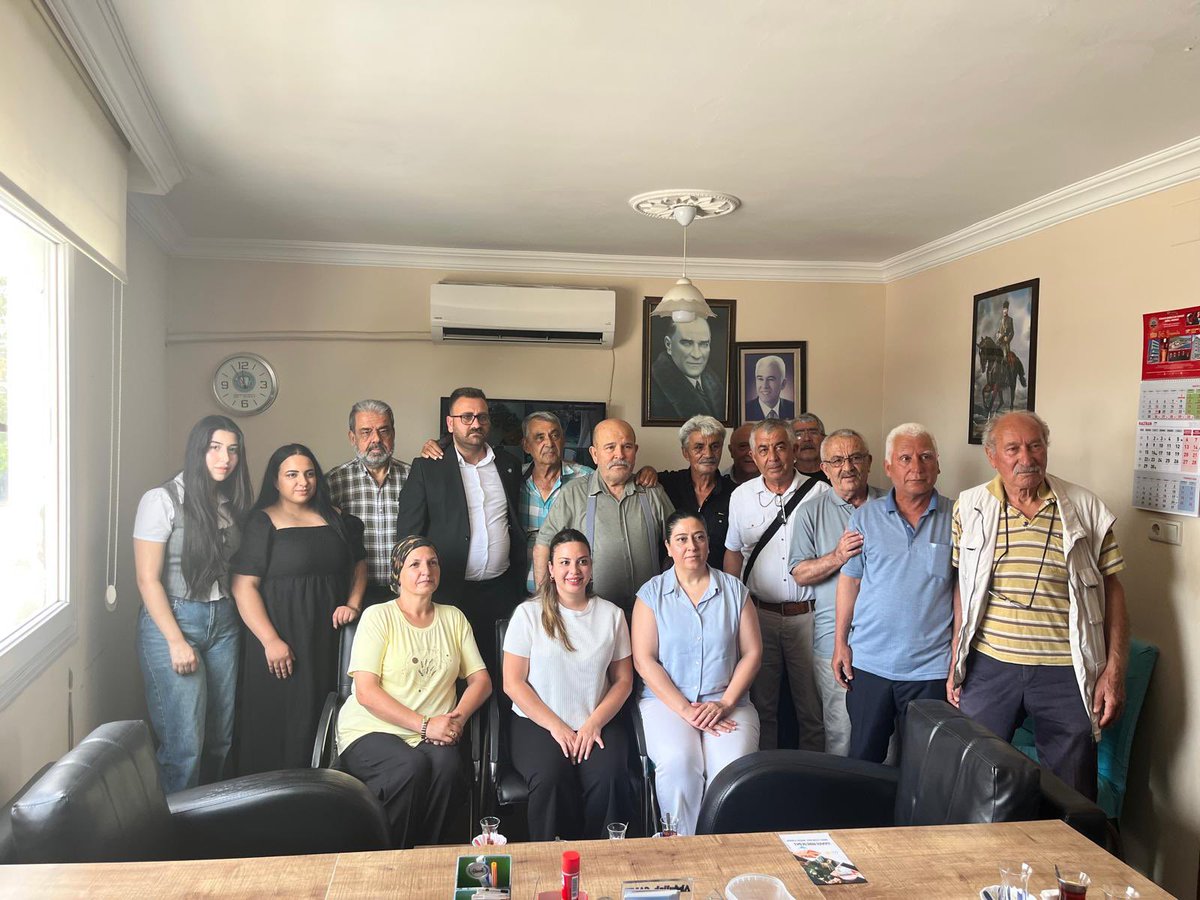 iyipartiadana_'s tweet photo. İl Başkanlığımızın koordinasyonunda, Yüreğir İlçe Teşkilatımız ve il başkan yardımcılarımızın katılımıyla Türkiye Emekliler Derneği Yüreğir Şubesi ziyaret edildi.

Ziyarette dernek yönetimi ve kıymetli büyüklerimizle bir araya gelinerek sohbet edildi. Babalar Günü vesilesiyle tüm babalarımızın ve büyüklerimizin Babalar Günü kutlandı.

Ayrıca vatandaşlarımız, 27 Haziran Cumartesi günü saat 18.00’de Ankara Tandoğan Meydanı’nda gerçekleştirilecek olan #BayrakAçıyorum buluşmasına davet edildi. 🇹🇷

@iyiparti 
@batur_eroglu 
@ayyuceturkestas 
@iyipartiyuregir