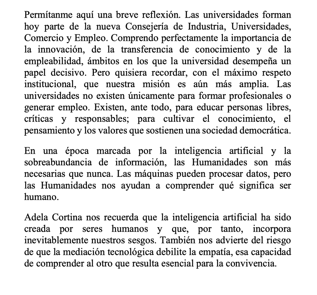 EstInglesesUVa's tweet photo. El Aula Mergelina estalló en un gran aplauso cuando nuestra nueva rectora Pilar Garcés @UVa_es pronunció estas palabras. Enhorabuena, Pilar 💐 #Humanities https://t.co/VyQRBuhUQ1