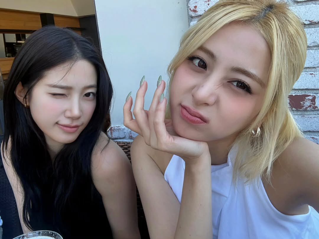yunjin tweet media