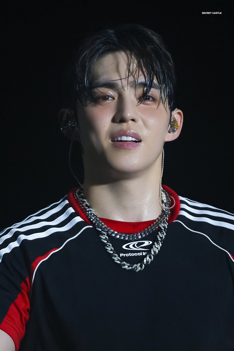secretcastle88's tweet photo. 260531 ASIA TOP MUSIC FESTIVAL

#세븐틴 #SEVENTEEN 
#에스쿱스 #SCOUPS #최승철 #승철 
@pledis_17 https://t.co/L5Z2YsJM54
