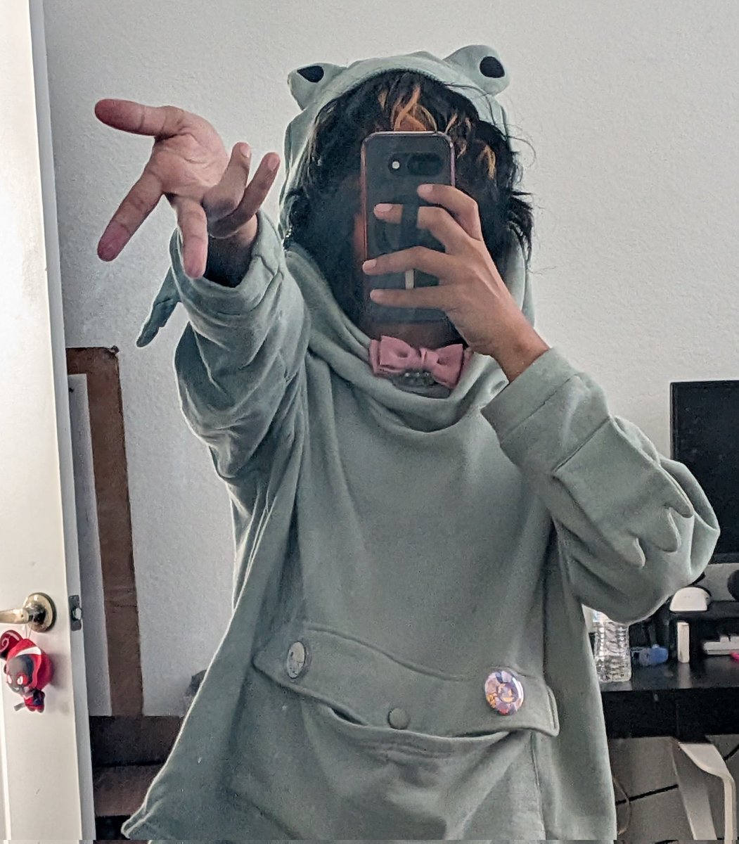 bkdkinnie's tweet photo. In honor of the final ep of #tadc finally releasing I'm pulling out the closet ribbit fit https://t.co/jNw8OwG2Ju