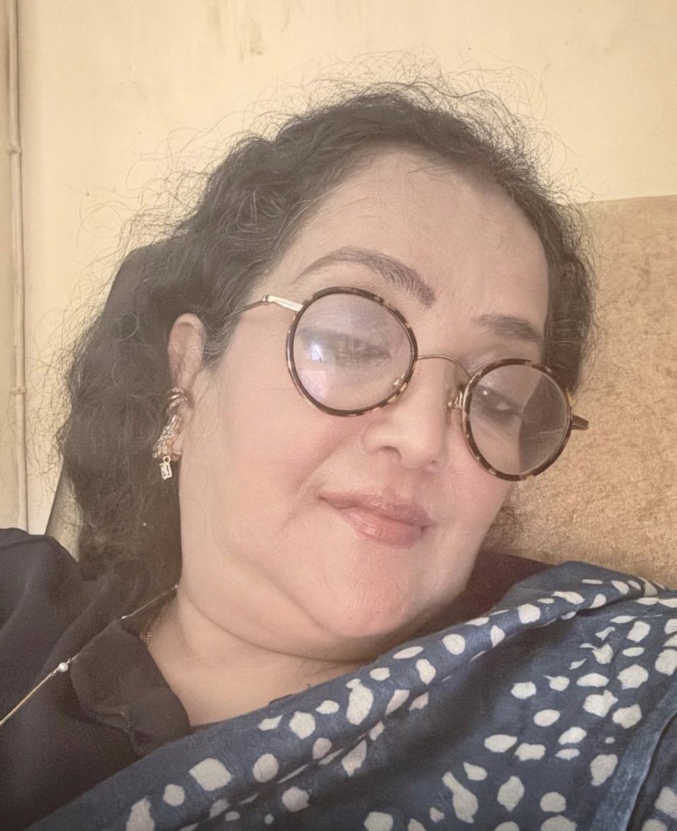 Mandira tweet media