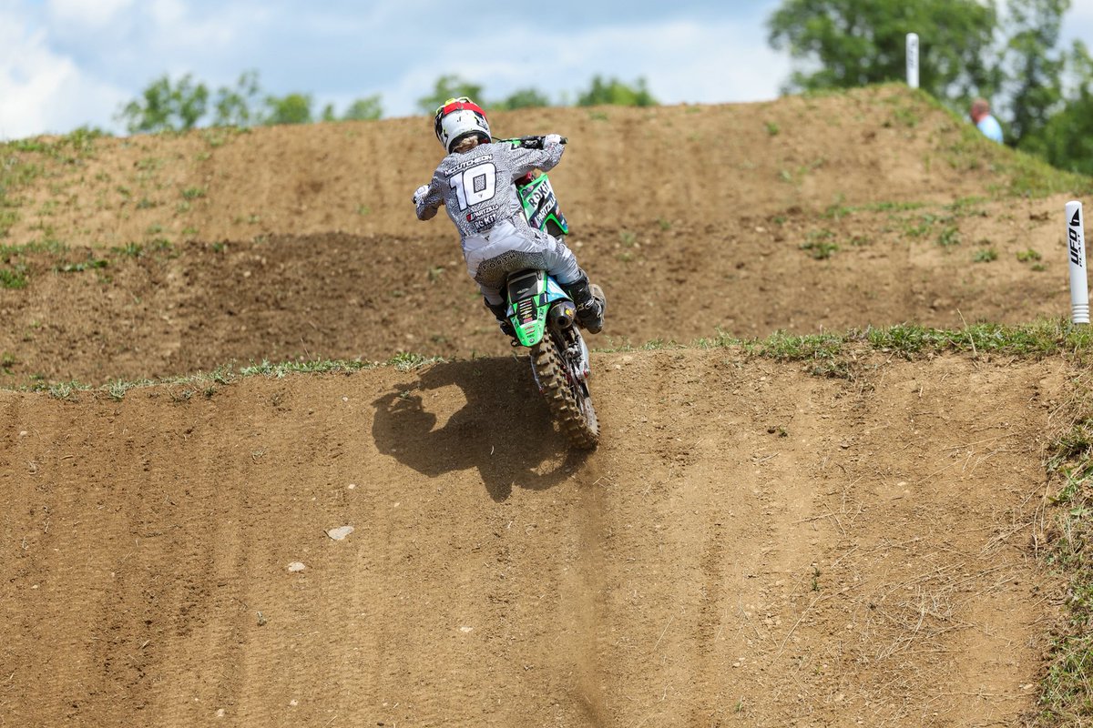 HighPointMX's tweet photo. WMX at @highpointmx 🔥 Just some of the ripping happening in Qualifying. These WMX racers ain’t playing around💪 

📸 @_hyperfocusimages @racewmx @promotocross #RaceWMX https://t.co/eO0aShWh1M