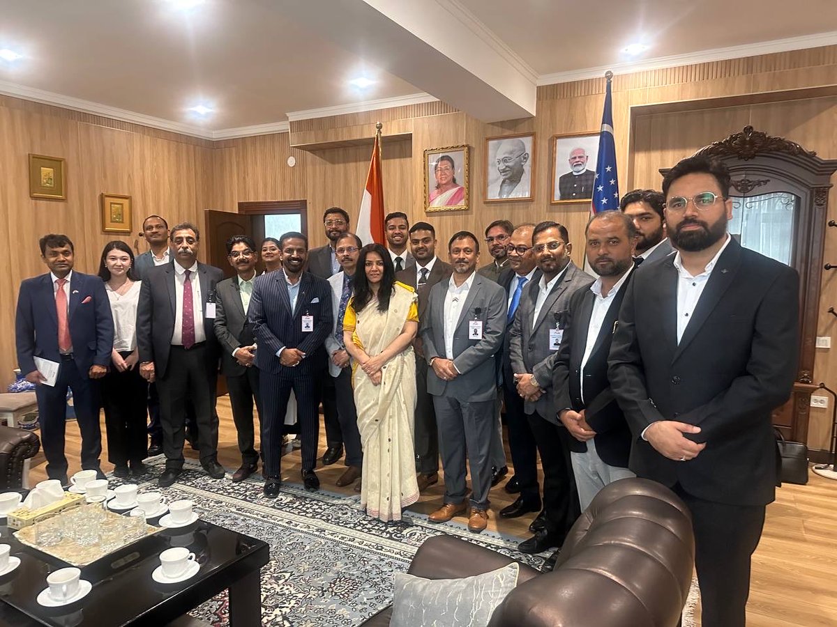 amb_tashkent's tweet photo. Ambassador Smita Pant  interacted with the FICCI business delegation attending TIIF. Delegates shared their experiences  &amp; expressed confidence in the growing strength of  India–Uzbekistan economic partnership. 🇮🇳🇺🇿 https://t.co/pb8BEHWKaF
