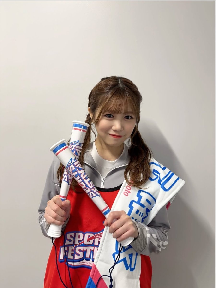 Tomking0802's tweet photo. @sho_sab1015 櫻坂の元メンバーこの前卒業しちゃった https://t.co/4W3Sw1HZNZ
