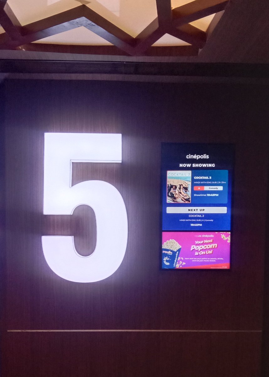 Vijay_Karthik27's tweet photo. Show Time : #Cocktail2 😍
REVIEW TOMORROW MORNING 🎬
@shahidkapoor @iamRashmika @kritisanon @MaddockFilms #ShahidKapoor #Rashmika #KritiSanon #Shahid #RashmikaMandanna #Kriti #Maddock #MaddockFilms #Cocktail #Bollywood https://t.co/caafmvAO8S