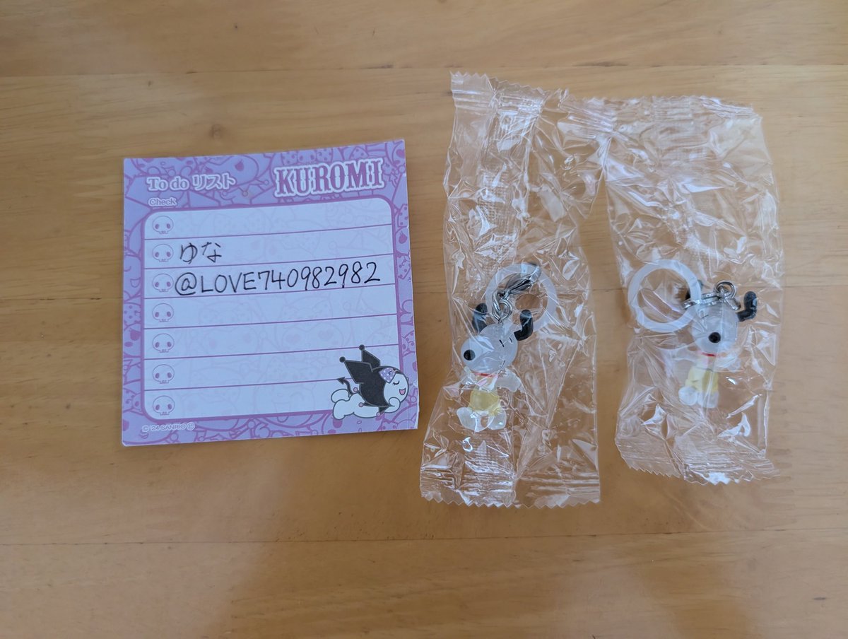 LOVE740982982's tweet photo. 【譲渡】PEANUTS めじるしアクセサリー SUMMER　スヌーピー　ガチャ

【譲】スヌーピーB
【求】定価+送料

お支払いはPayPayのみ
スヌーピー1点につき、他ポストから2点以上まとめてお迎えいただける方優先
検索からもお気軽にお声掛けください！ https://t.co/oqbyovuSAz