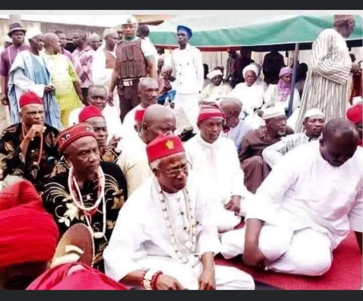 TherealDefiGram's tweet photo. @Chukwuemekanela @Flohairs IPOB that are flogging your mummies and killing your uncles for going out on a Monday, you and your messiah are defending and shielding them from facing judgement. And that's why they will spread your mama's ass in 12pm sun next Monday to whip. Ndi slave 

Okpa logic 😂😭 https://t.co/udDrIipJvy