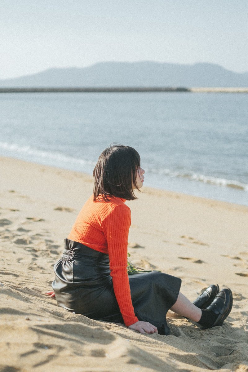 luuu___photo's tweet photo. 波の音とミニブーケ https://t.co/qLrtydJ1Sw