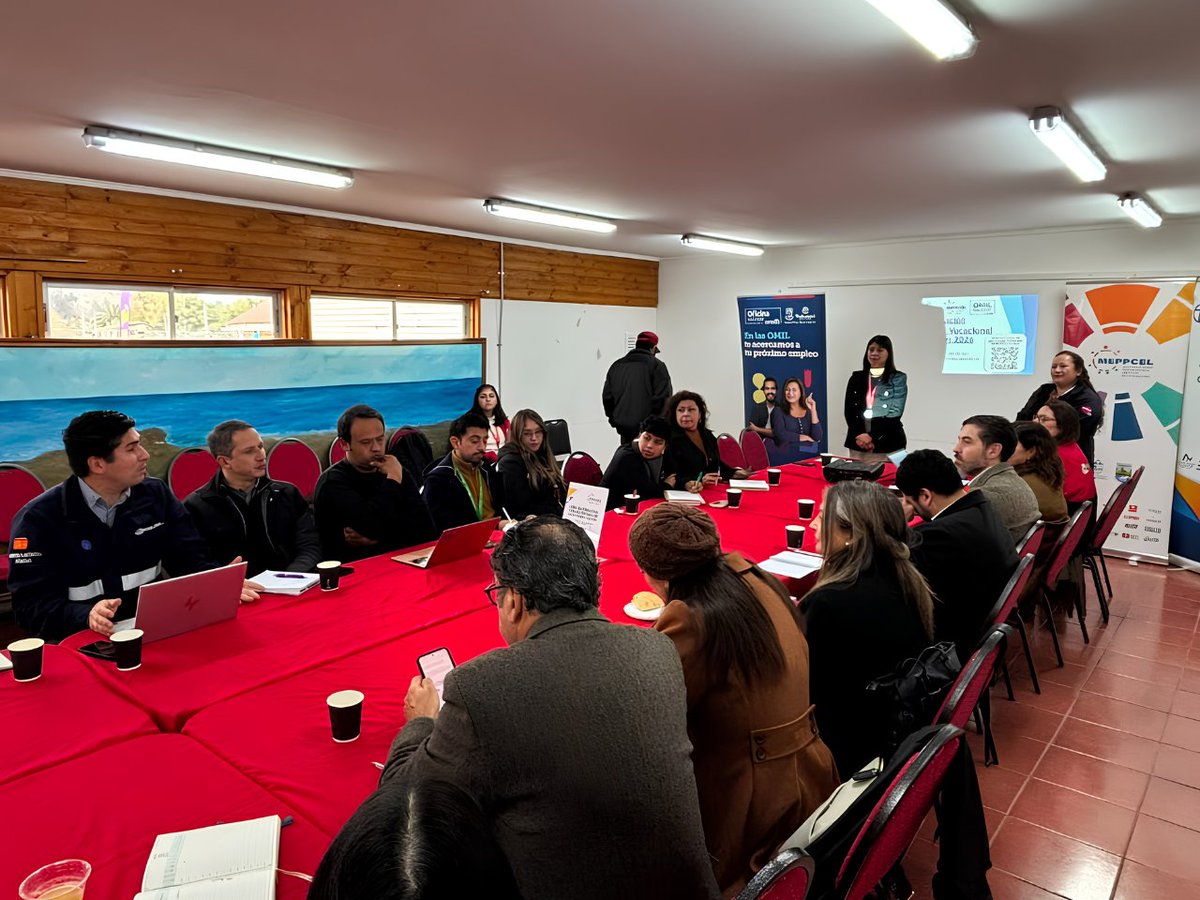 gnlquintero's tweet photo. A través del diálogo y el trabajo conjunto, seguimos impulsando iniciativas que permitan responder a los desafíos del territorio y contribuir a su desarrollo sostenible. https://t.co/3GNABWWbn9