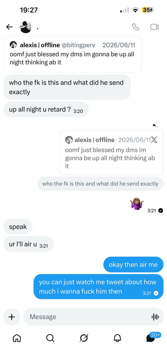 bitingperv's tweet photo. this was my first oomf and how it ended (i dont like being called the r word) 

#AccountNoLongerFound #Deactivated #BlockedMe https://t.co/5EbF5825Qf