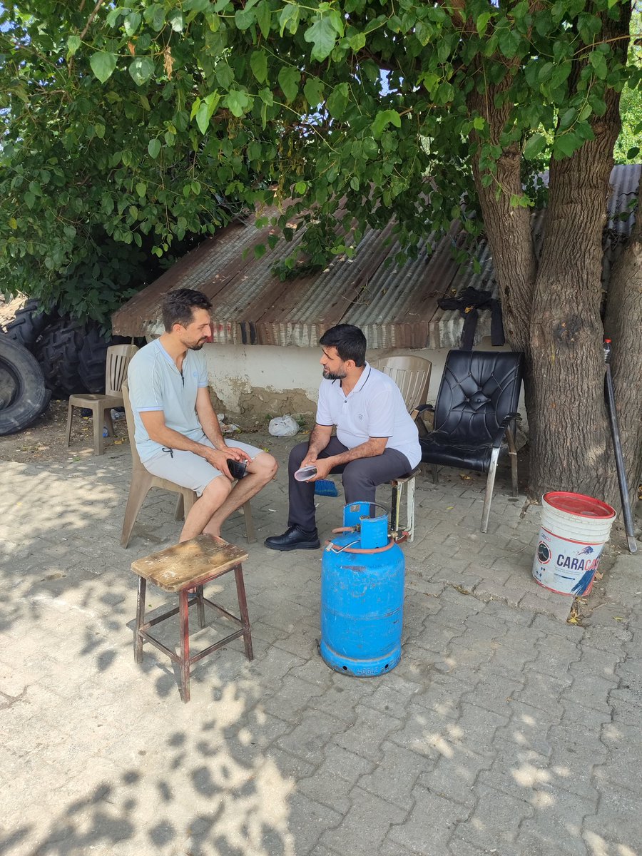 temurmuratt's tweet photo. İmamoğlu ilçemizde  esnaflarımızı ziyaret ettik. İlçemizin yerel sıkıntılarını dinledik. Yerel sorunlarını, 
gençliğin gelecek kaygısı yaşadıklarını söylediler. #Rabb'im kendilerinden râzı olsun.
#HÜDAPARİMAMOĞLU. https://t.co/cFloYk9dyp