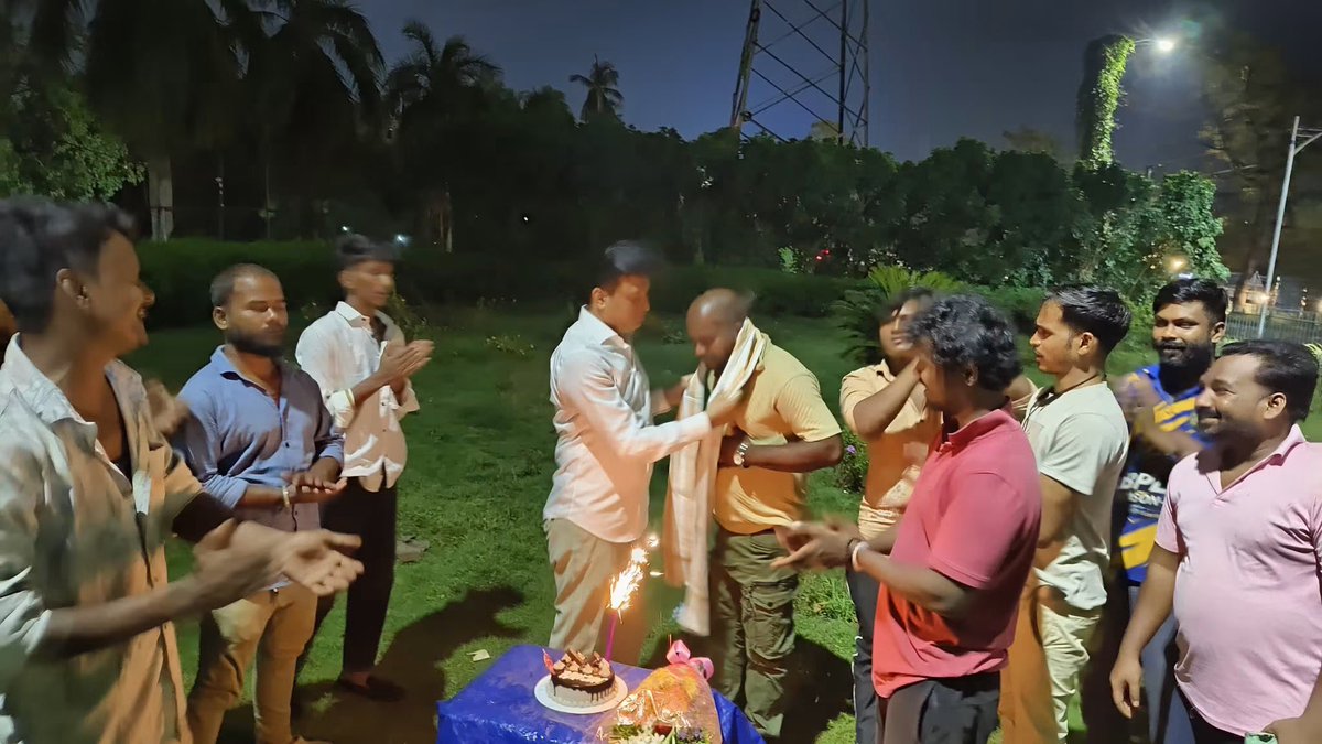 Ranapratap85's tweet photo. ୱାର୍ଡ ନଂ -୨୮ ଅନ୍ତର୍ଗତ ସାଇନ୍ସ ପାର୍କ ଅଞ୍ଚଳର ଯୁବ ସଙ୍ଗଠକ ସାଥୀ ରଞ୍ଜନ (ଲଣ୍ଡା)ଙ୍କୁ ଶୁଭ ଜନ୍ମଦିନର ଅନେକ ଶୁଭେଚ୍ଛା ଓ ଅଭିନନ୍ଦନ ।
#Happybirthday #ward28 #SinceparkArea https://t.co/YmuL48erE6