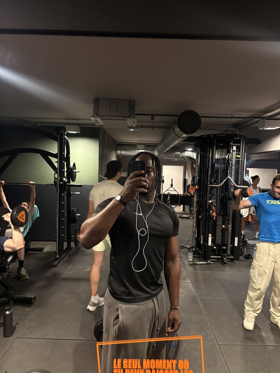 bernard tweet media
