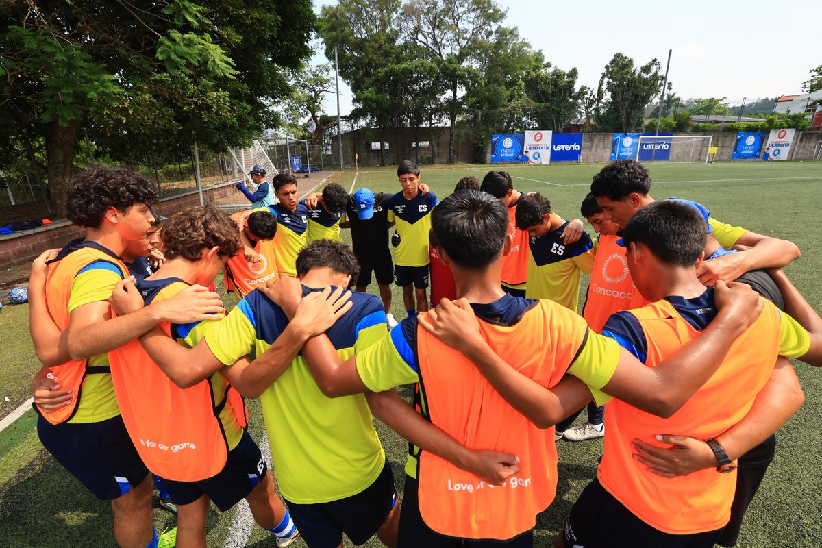 fesfut_sv's tweet photo. El programa TDS FIFA–FESFUT concluyó esta semana un nuevo microciclo de trabajo en las instalaciones de la FESFUT, con la participación de 269 futbolistas de todo el país. 🇸🇻⚽ https://t.co/xegvtxWohK