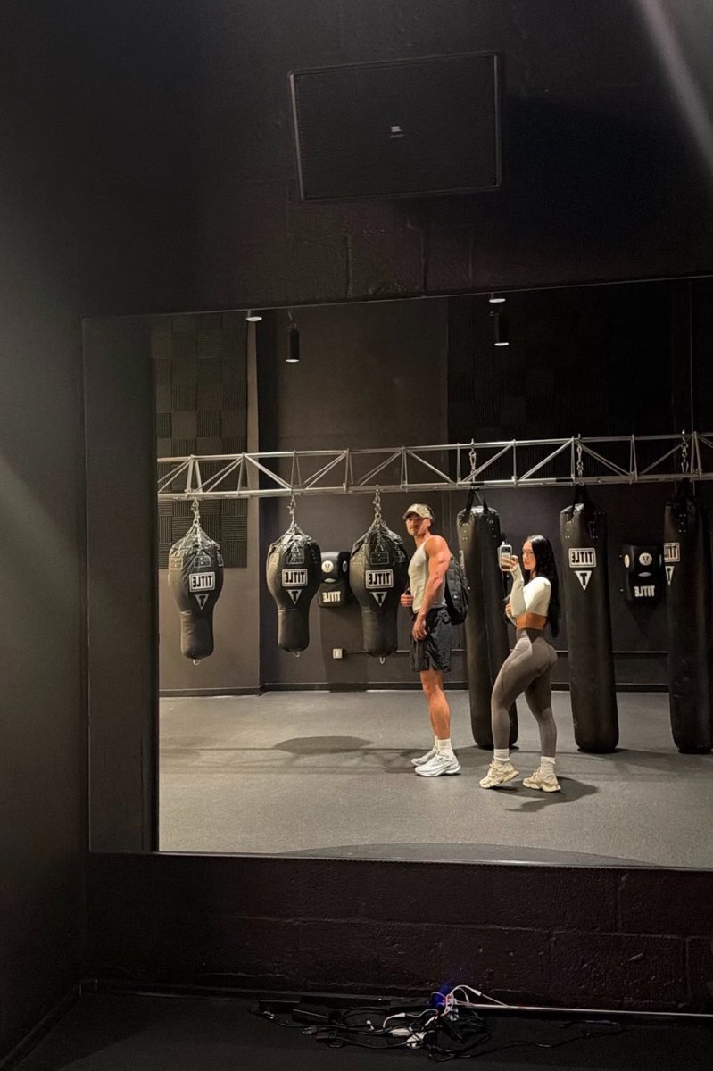 moriahsmuses's tweet photo. Werq 🥊 https://t.co/cAC7kkeUA1
