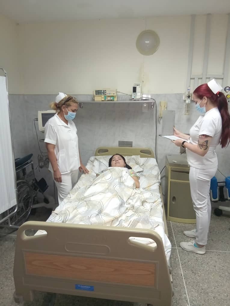 LAR_2025's tweet photo. Labor diaria de los colaboradores CDI Francisco Torres, estado Lara 🇻🇪.
Lic Katiuska Castellano, Lic Odalis León, Intensivista Viamir Quiñones, Laboratorio Yorlayda Lafita.
#CubaCoopera
#CubaPorLaVida
#CubaPorLaSalud ✍️🇨🇺 https://t.co/UlOWOc8IXL