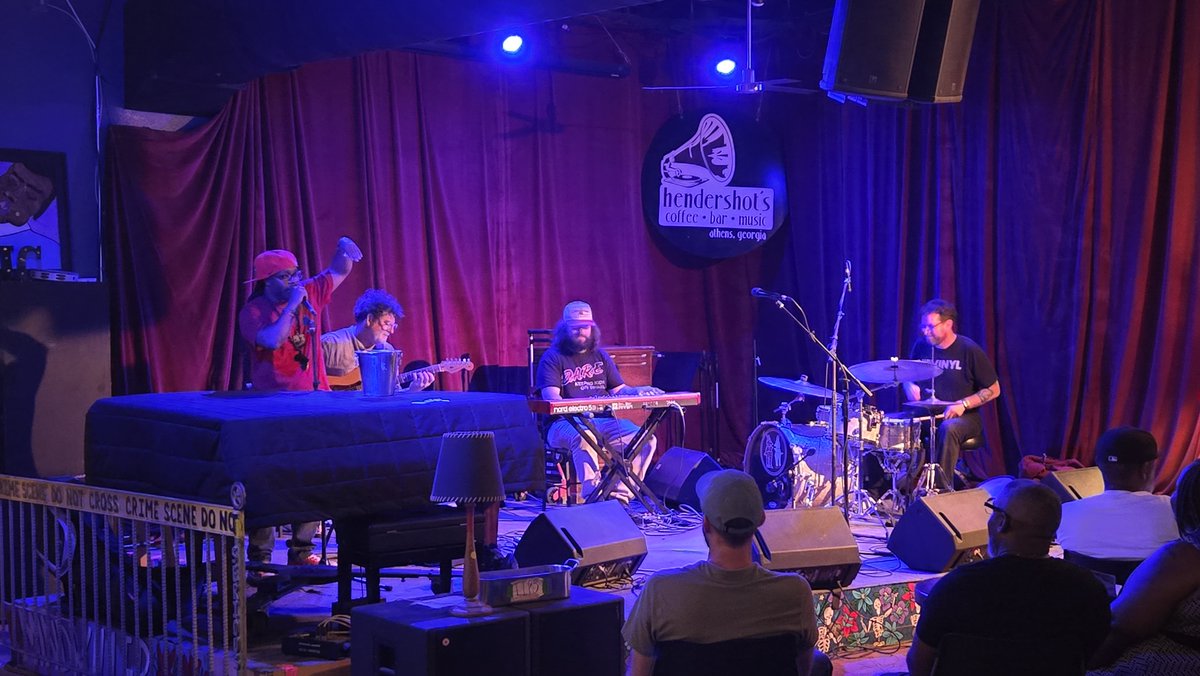 ATLLawGuys's tweet photo. 🎤✨ Building Community Through the Arts ✨🎤

R. Alan Cleveland is proud to sponsor the recent Beats, Rhymes, and Life event at Hendershot’s — a unique gathering where spoken word artists, poets, musicians, and community members come together to celebrate creativity and... https://t.co/WnFxOXocny