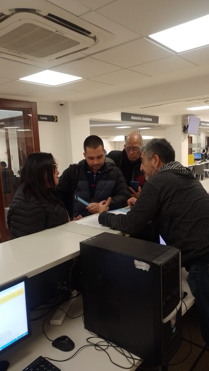 convzlaarg's tweet photo. 🇦🇷 MENDOZA EXIGE LIBERACIÓN DE NUESTROS PRESOS POLÍTICOS 🇻🇪

Hoy nos acercamos a la Dirección de DDHH de @MendozaGobierno para la entregar la petición de ingreso de la CIDH a Venezuela e interceda para liberar los +400 secuestrados.

#CIDHenVzlaYA
#QueSeanTodos
#HastaElFinal🇻🇪🇦🇷 https://t.co/BHGE5DBvM4