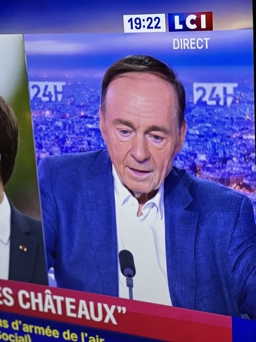 PierreVillaeys's tweet photo. l’ineffable et très désagréable Jaffré,l’aigri infatué à la voix nasillarde,qui s’écoute parler,adore ça,jette son fiel,passe son temps de parole,à dézinguer le PR,rien,ne trouvant grâce,à ses yeux,prétendument de politologue ringard sur le retour!Pitoyable,minable et sinistre ! https://t.co/ETT6vtVjx6