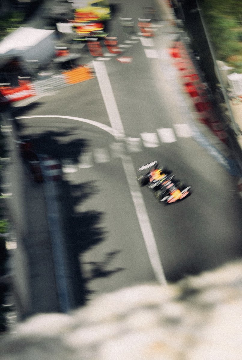 ap3xio's tweet photo. A couple weeks ago the AP3X team joined the Modball Rally from Thessaloniki up the Mediterranean coast to the Monaco Grand Prix.

Beyond the supercars, we shared many tables with exceptional founders and entrepreneurs for candid discussions on the market, emerging sectors and new opportunities.

Thank you @JonBourgerie for a memorable event and see you next year!