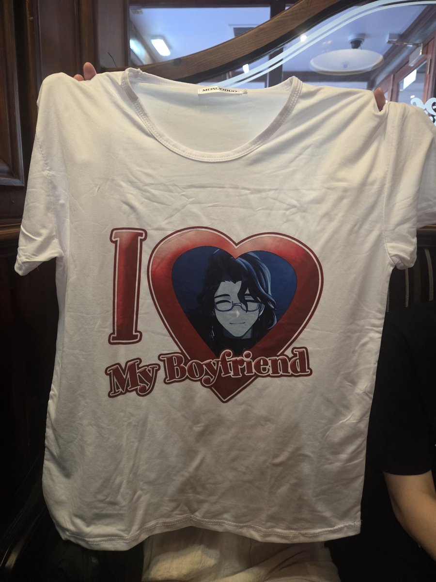 gothicpantalone's tweet photo. MY BIRTHDAY PRESENT?!?! https://t.co/rdtD9kOo3B