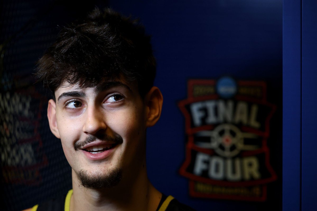 GSWBallReport's tweet photo. The Warriors are projected to pick Aday Mara in the latest BR mock draft, thoughts? 🤔

(Via @ZachBuckleyNBA) https://t.co/TxHUv4Gr4W