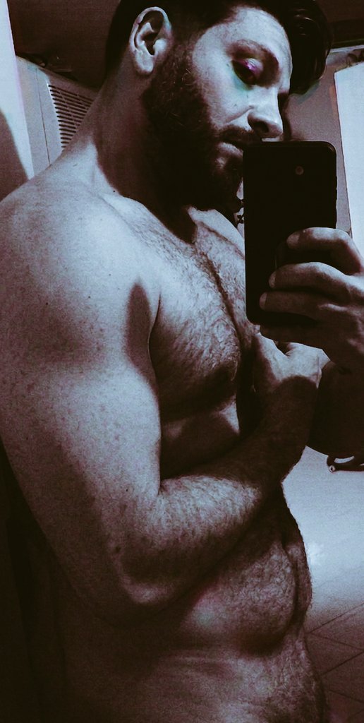 Stefano45929596's tweet photo. Sera🌡#hot #moltocaldo https://t.co/NepDQbpLX1