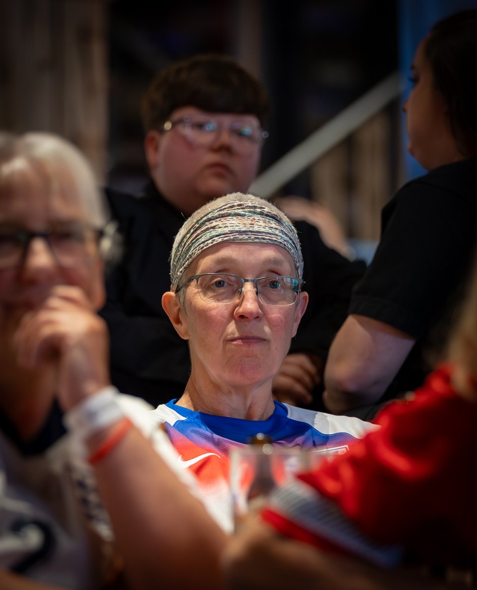 FreeLionesses's tweet photo. Supporters listening/contributing to our panel on Business and Health in Women's Football at our pre match meet up in Liverpool @pinssocialclub   📷 @creativejoysports / @picturesbyesme #lionesses #womensfootball #freelionesses #byfansforfans https://t.co/3fK5wqdCRR