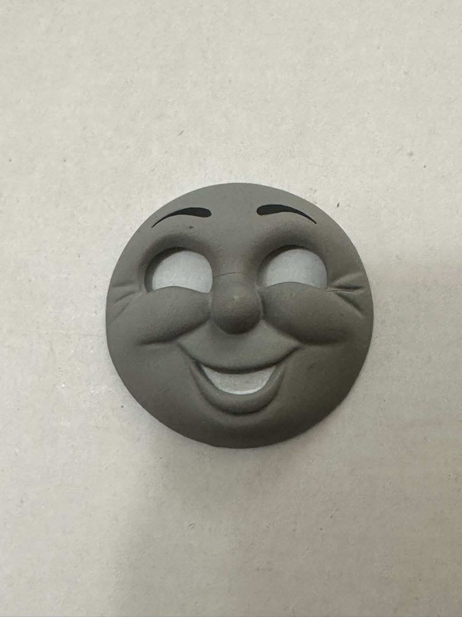 ThomasTankMerch's tweet photo. The James smile is the original from season 1, it has some slight cracks in the paint from sitting in damp conditions for years before we got it. We plan to get it fixed. https://t.co/jTBVQOxick