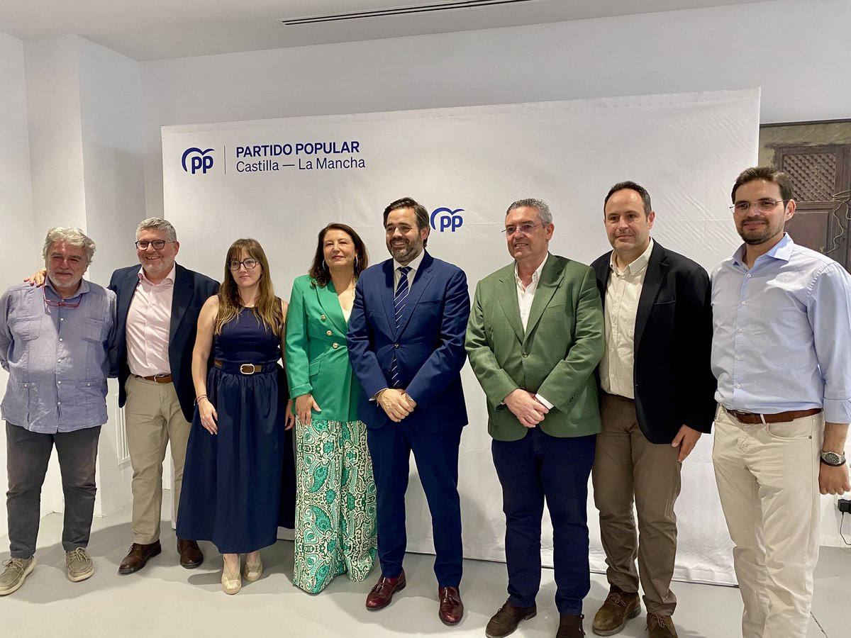 CarmenCrespoPP's tweet photo. El Foro del Agua del @PP_CLM deja un mensaje claro: España necesita una política de agua de Estado, con inversiones, infraestructuras y planificación, no ideología

Gracias, @paconunez_, por tu defensa de la agricultura y los regantes

En Europa trabajaremos para lograr una moratoria de la Directiva Marco del Agua y los fondos necesarios para impulsar el Plan Nacional del Agua de @NunezFeijoo