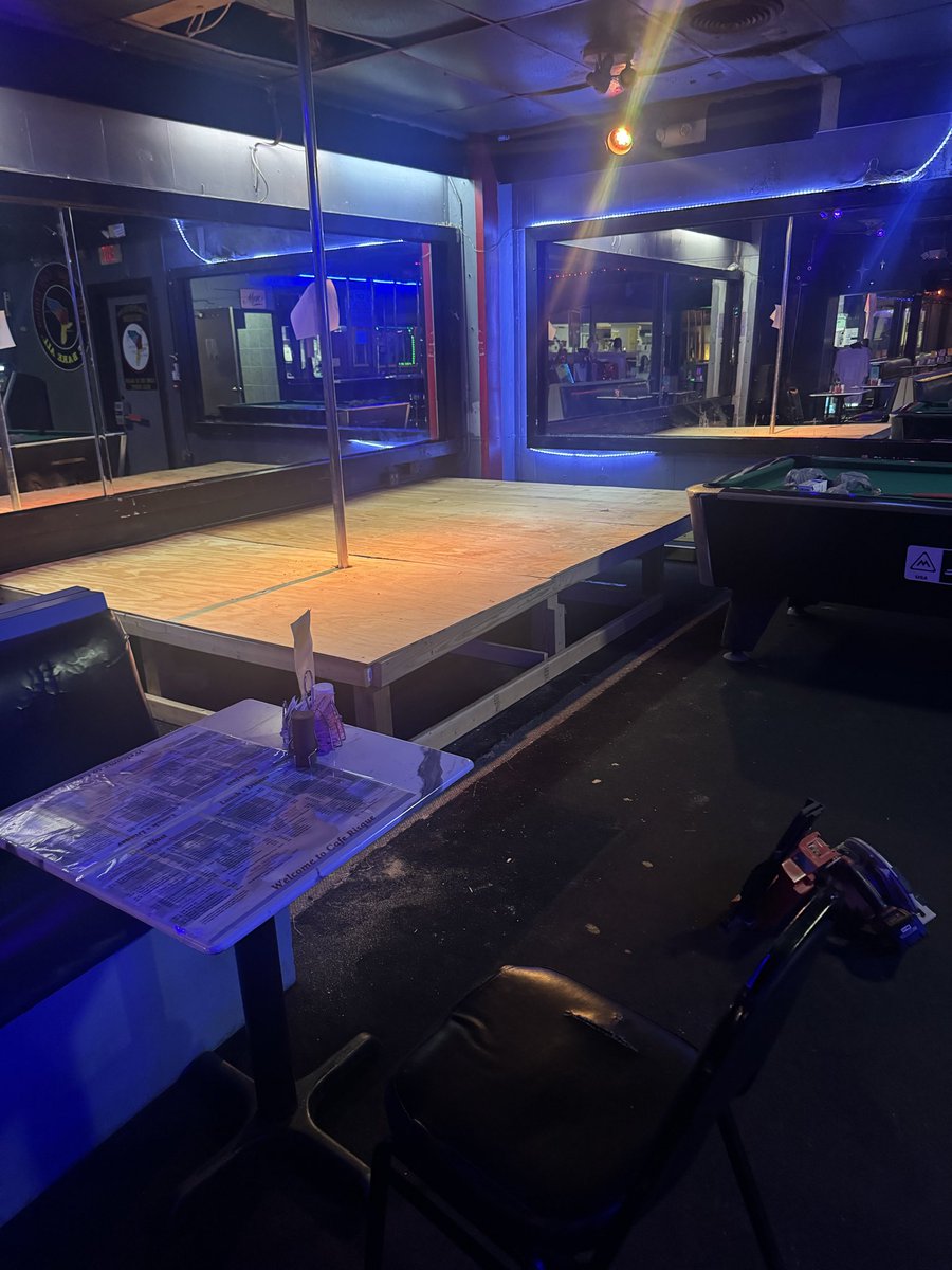 cafe_risque's tweet photo. Good start to the new pole stage! https://t.co/9EgEbA3RJM