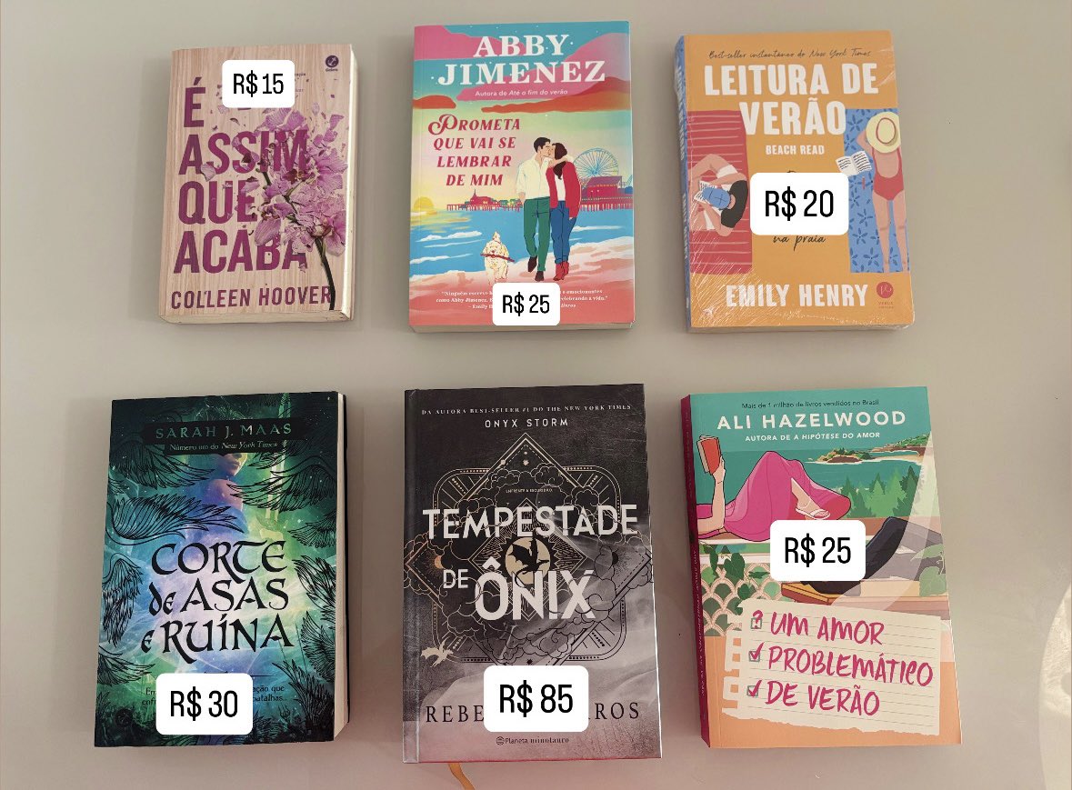 vnamkoollector's tweet photo. vendo livros variados 📚💝

• frete a calcular 
• valores negociáveis 
• feedbacks no fixado
• mais infos, vídeos e fotos no privado.

🏷️ tempestade de ônix vendo livro rebecca yarros leitura de verão emily henry corte de asas e ruínas acotar sarah j maas ali hazelwood https://t.co/b5xSahNCqm