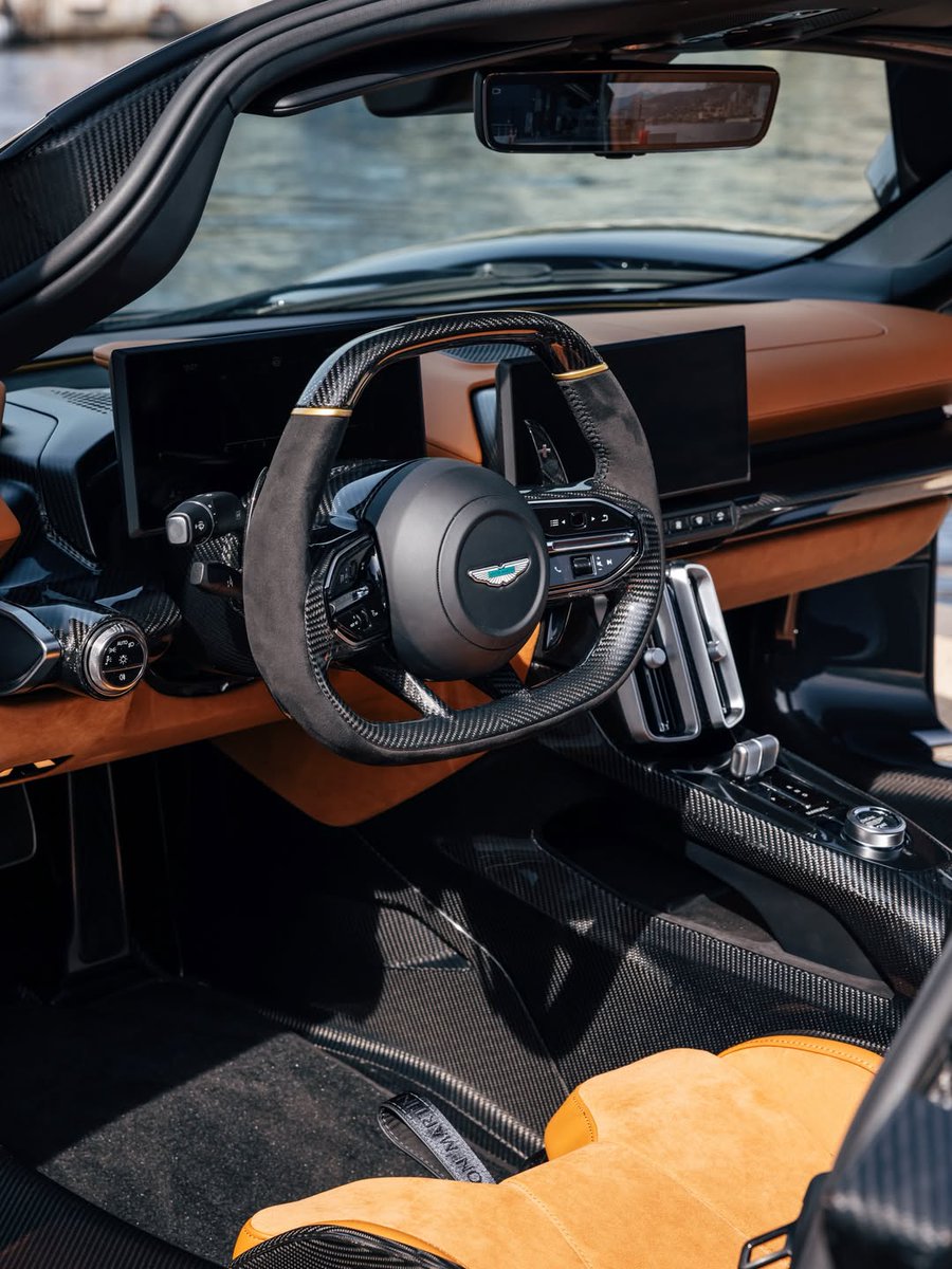 astonmartin's tweet photo. 1 of 999. Finished in Oberon black with Valkyrie Gold accents and a tan Alcantara interior.

📸 Aston Martin Monaco

#AstonMartinLive #Valhalla #MASTERYDRIVEN https://t.co/406rcHcdd8