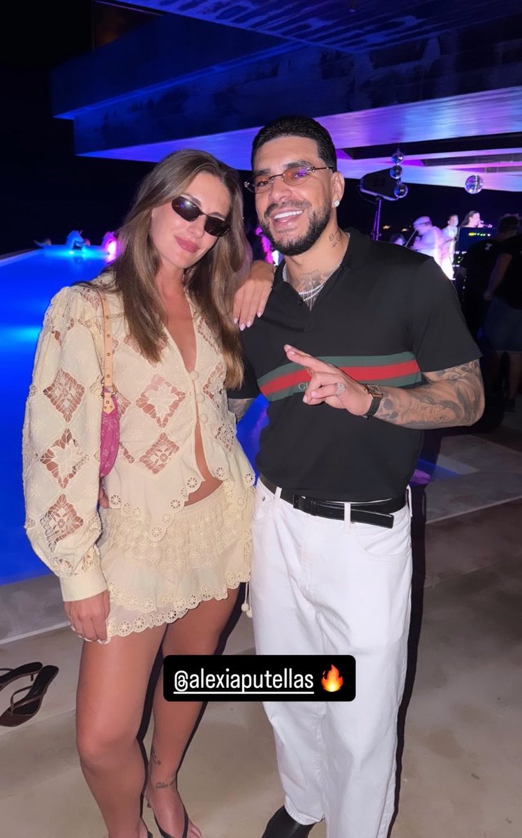 jlcats_'s tweet photo. Alexia Putellas with Ryan Castro 🙌🏼

via @ryancastrro IG story https://t.co/ciwLfpXXzP