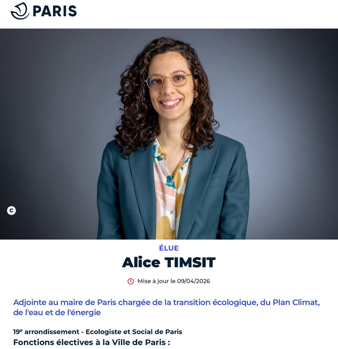 AlexieDelalande's tweet photo. Je crains le pire je viens d’écouter sur LCI l’adjointe à la transition écolo de Paris, je vous raconte pas le niveau, elle a l’air complètement neuneu de chez neuneu, y parait que la ville appelle les personnes âgées en cas de canicule, ma mère de 90a attend son appel😙 https://t.co/2kZtZoFqWB