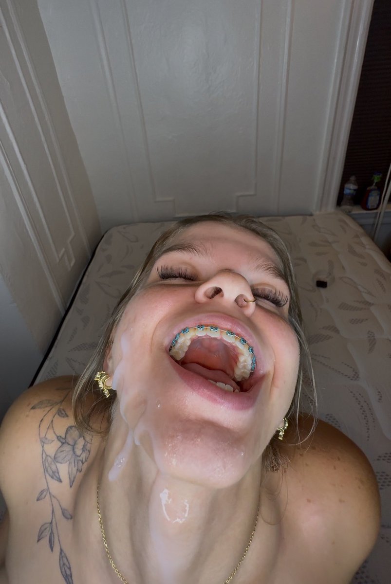 cutej3ss's tweet photo. pov <3 #littleperson #nsfw_twt #nsfw #nsfwvideo #nsfwaudio #nsfwacc #onlyfans https://t.co/cd5kT21ui2